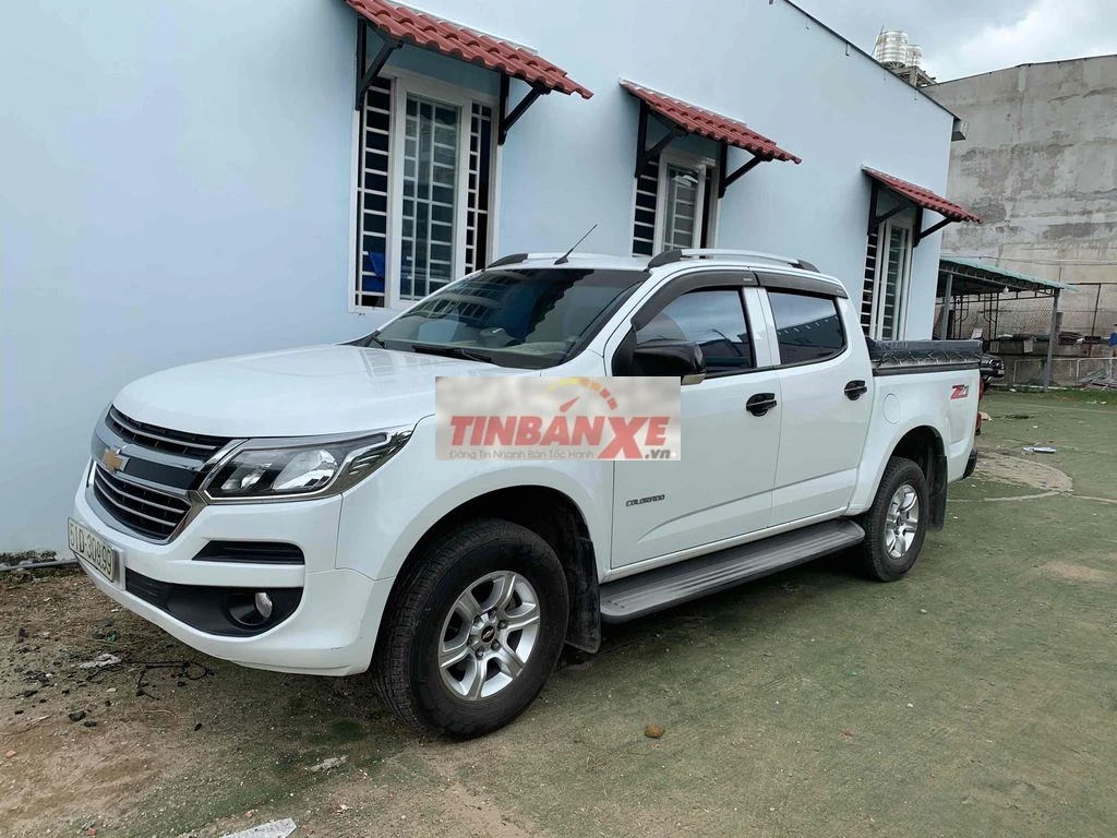 Chevrolet Colorado 2017 Số sàn Trắng