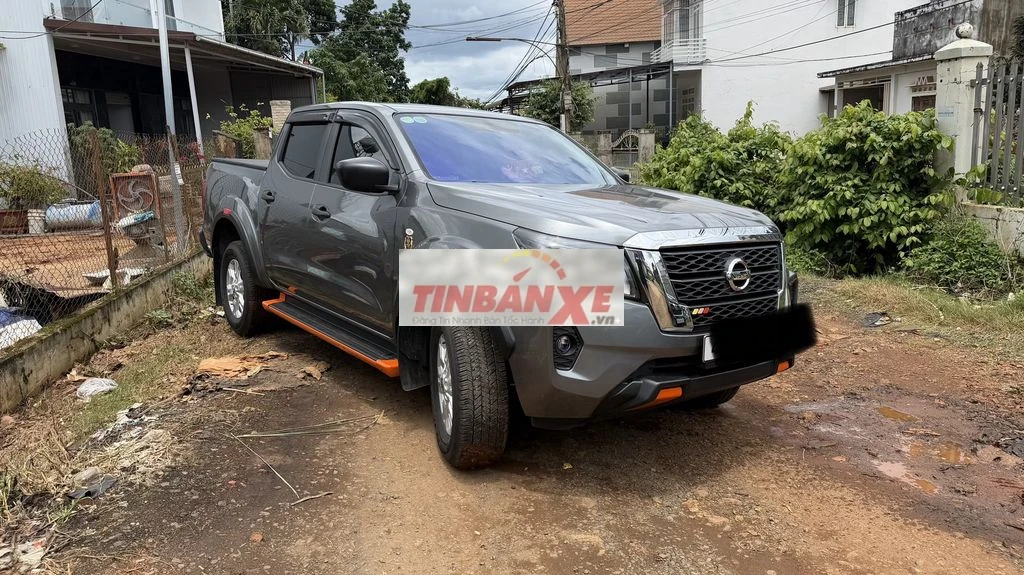 Nissan Navara EL 2025 Xám 8000 km