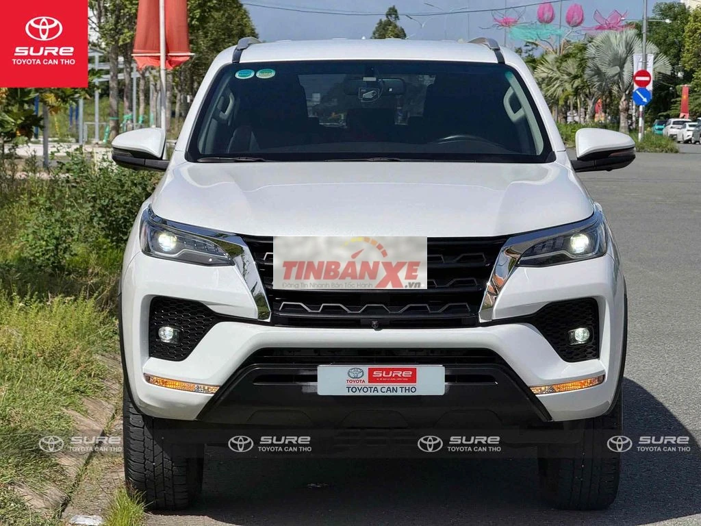 Toyota Fortuner G 4x2 AT 2022 Trắng CHÍNH HÃNG