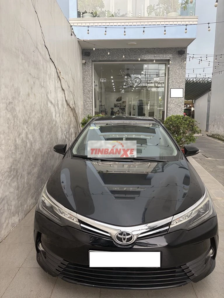 Toyota Altis 2.0V 2017 Đen 183000km bảo dưỡng hãng