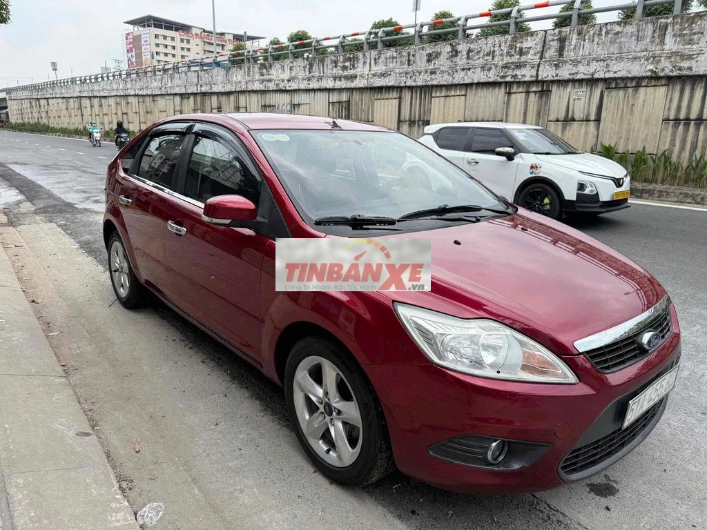 Ford Focus 2012 Đỏ tự động ( xe giáo viên chạy kỹ