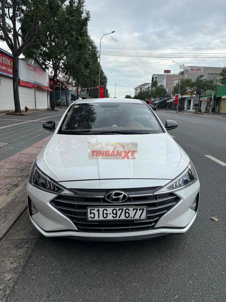 Hyundai Elantra 2019 Trắng