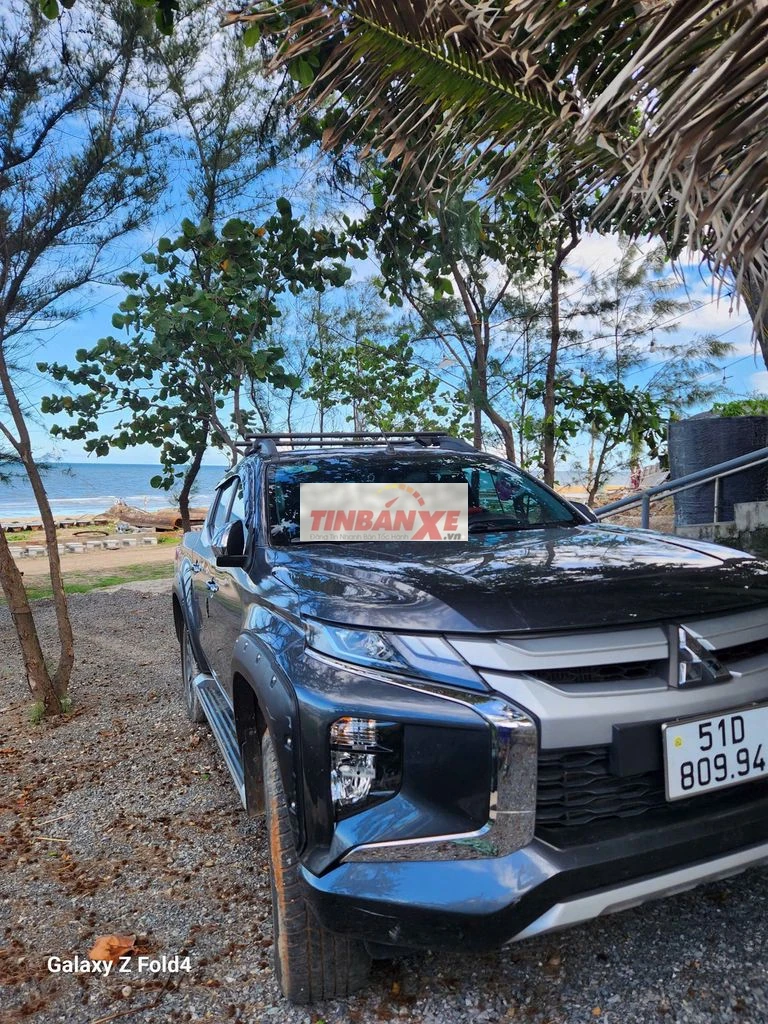 Mitsubishi Triton 2021 1 cầu Xám 61000km