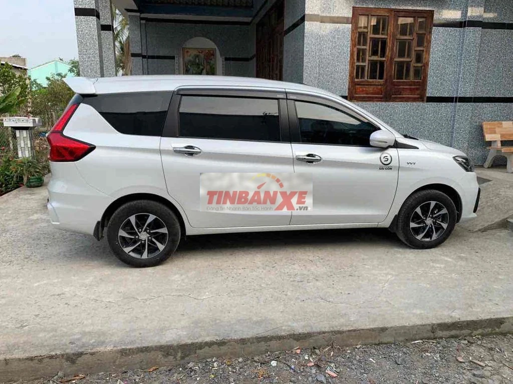 Suzuki Ertiga 2022 Trắng Tự động Việt Nam