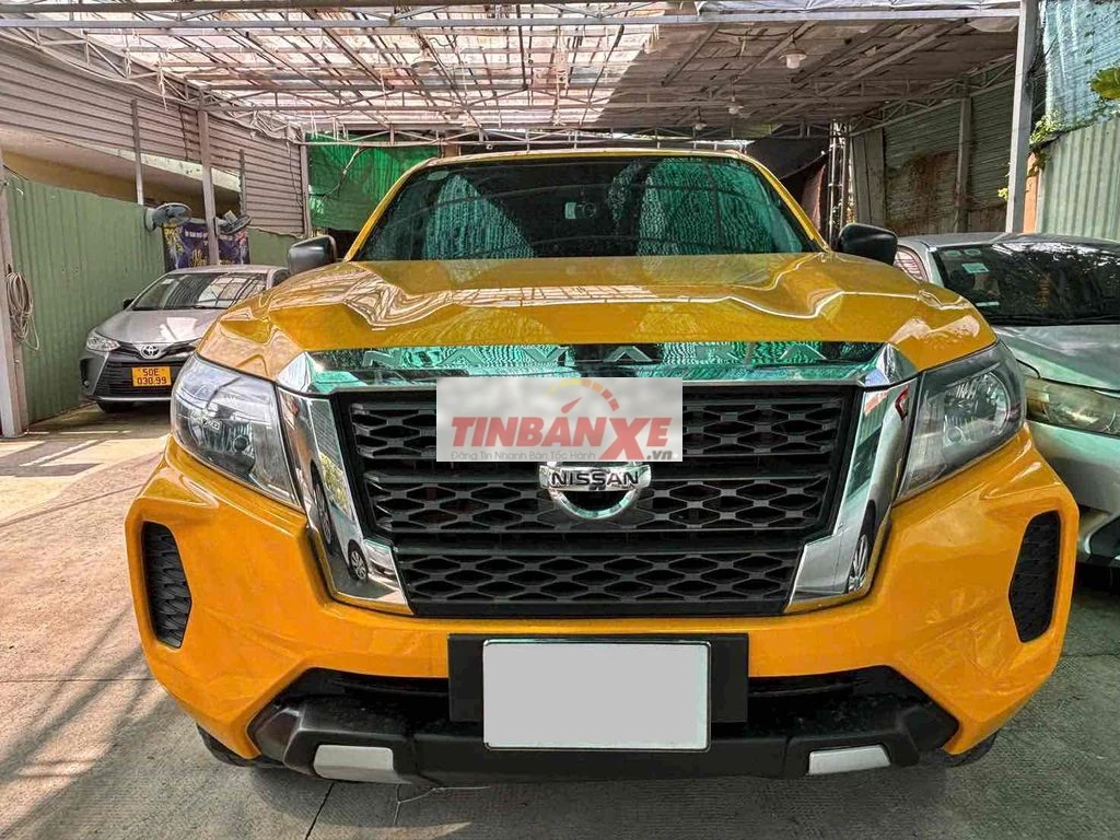 Nissan Navara 2022 số tự động