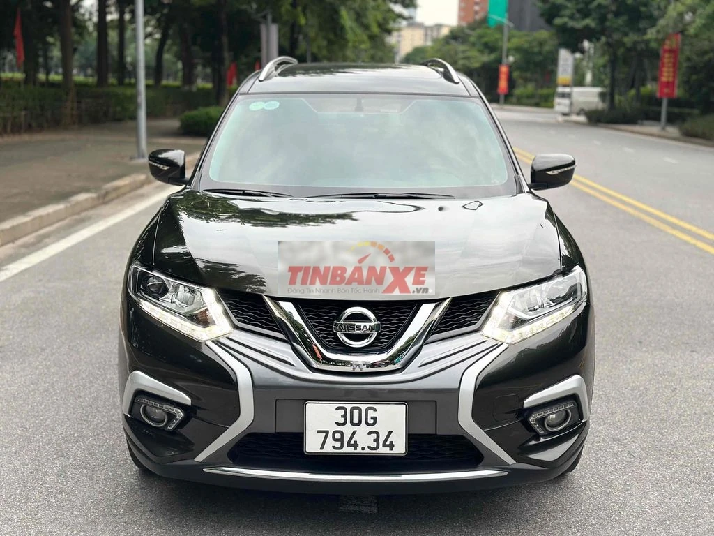 Nissan X-Trail 2020 2.0 Premium Xanh Đen 90000 km