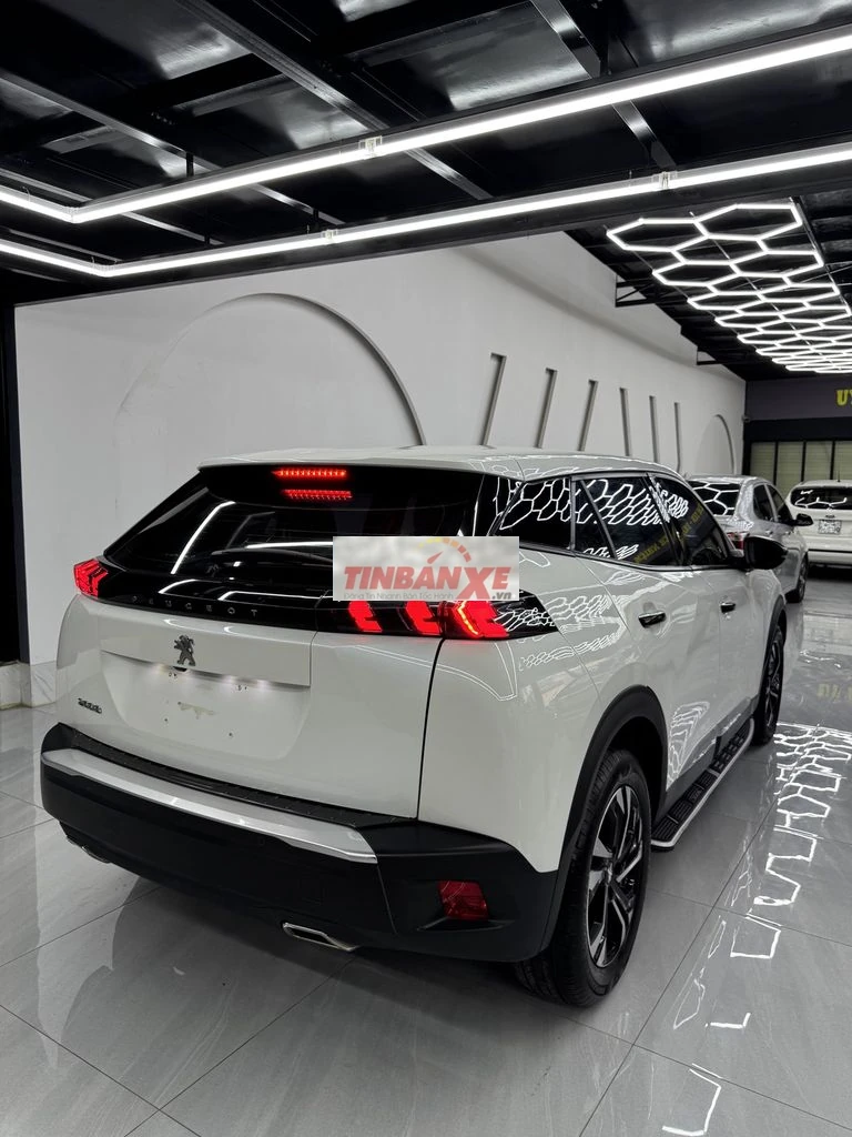 Peugeot 2008 2022 1.2AT Active Trắng Tự động