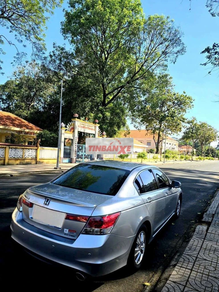 Honda Accord 2009 Đài Loan Bạc