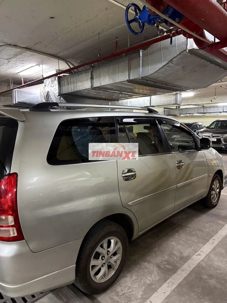 Toyota Innova 2008 Bạc 18000 km