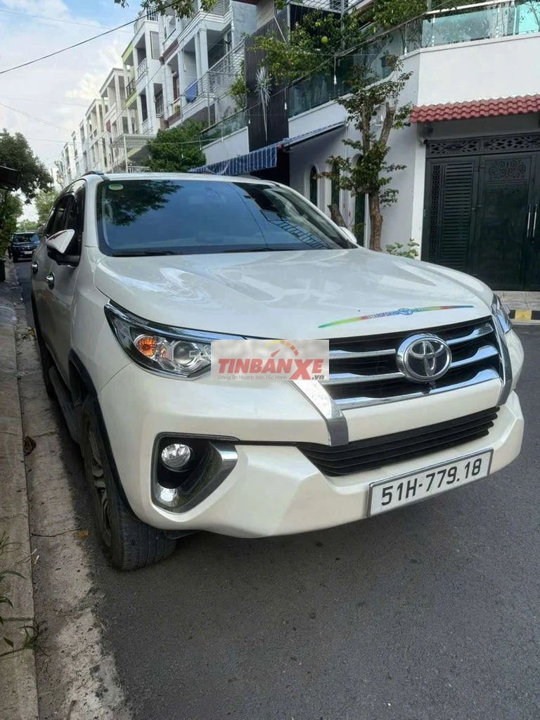Toyota Fortuner 2020 Trắng 31.000 km