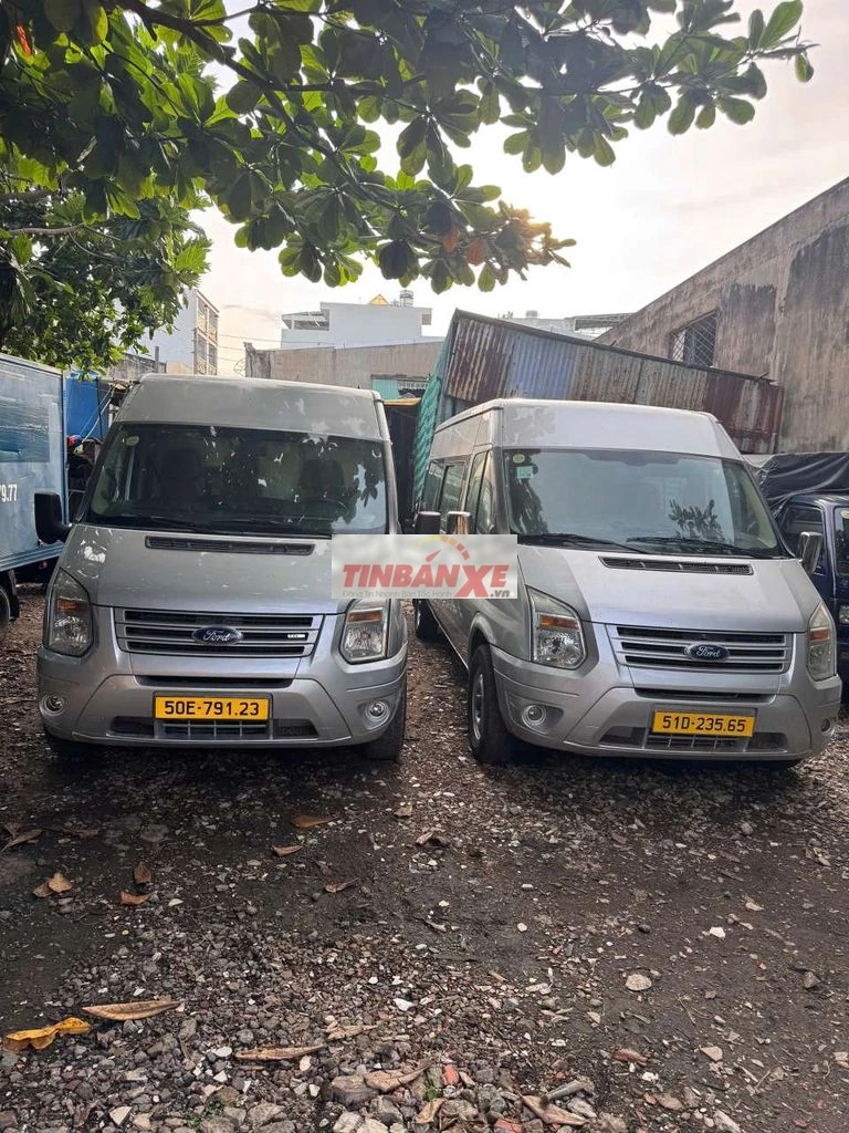 Ford Transit 2017 tải van 945kg 3 chỗ và 6 người