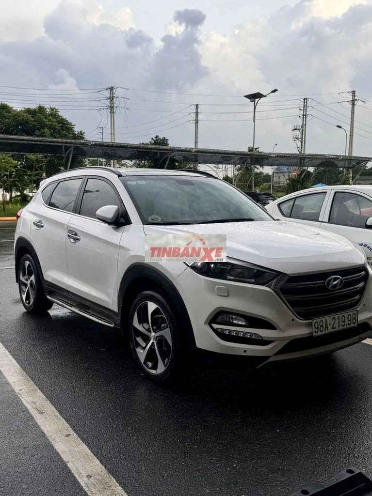 Hyundai Tucson 1.6 AT Turbo 2018 Trắng 60000 km