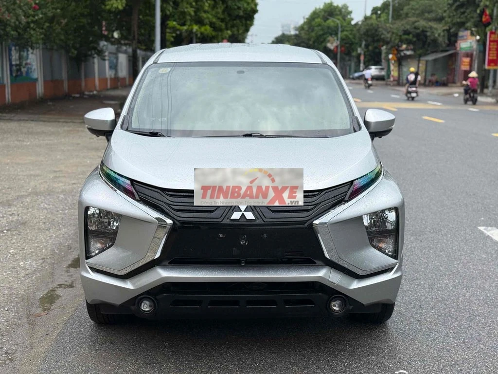 Mitsubishi Xpander 1.5 MT 2021 Bạc 7 chỗ
