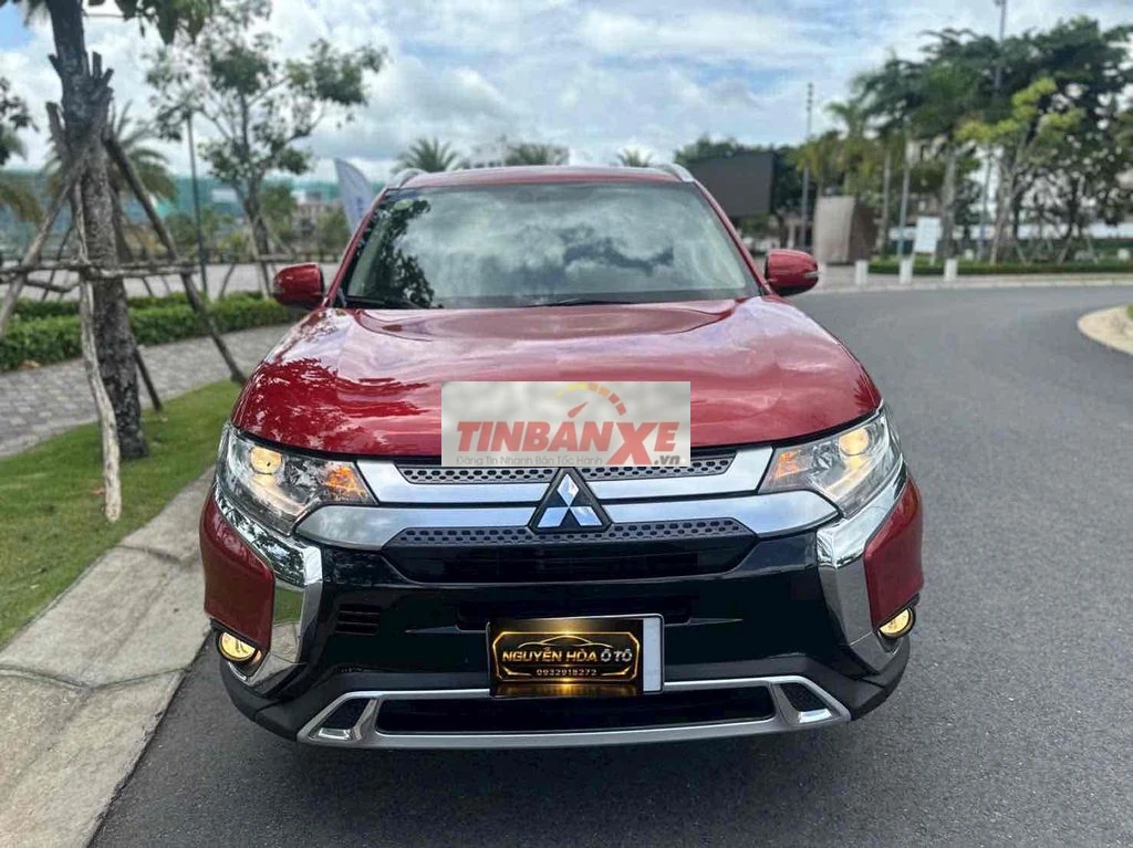 Mitsubishi Outlander CVT STD 2022 Đỏ 7 chỗ