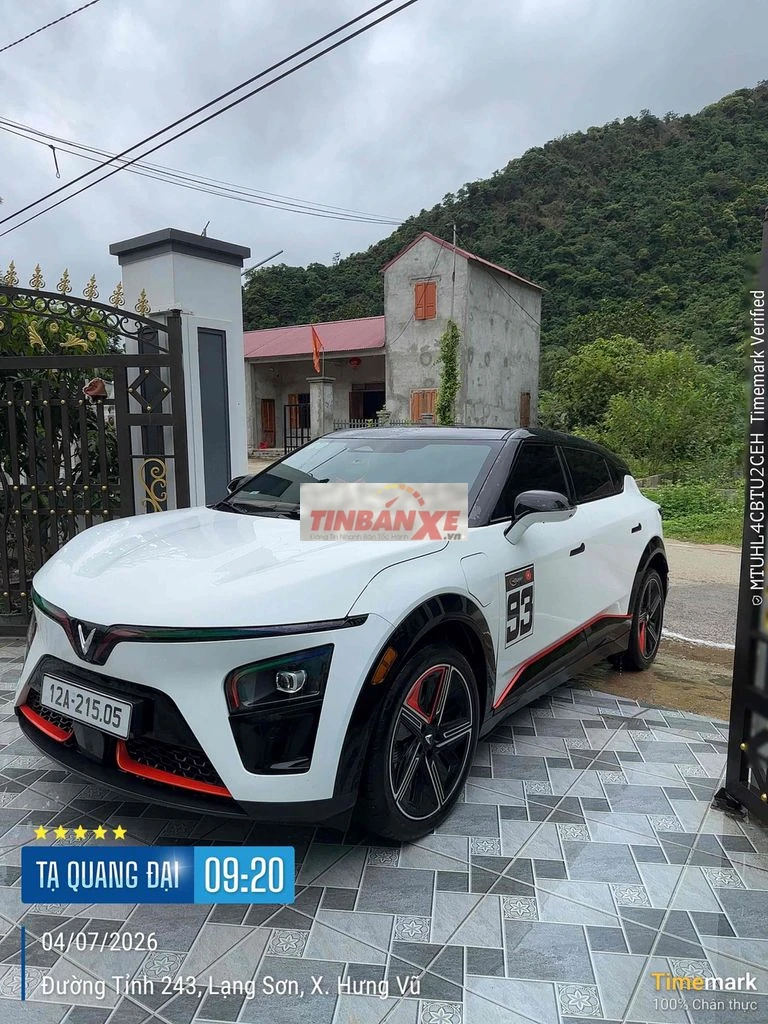 VinFast VF7 Plus 1 cầu 2025 Trắng
