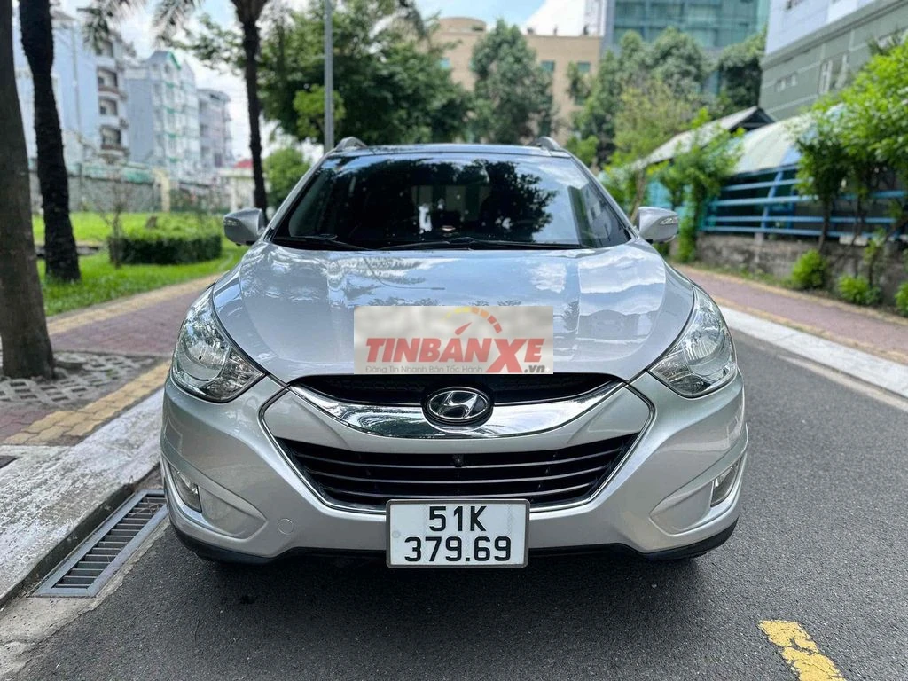 Hyundai Tucson Tự động Bạc
