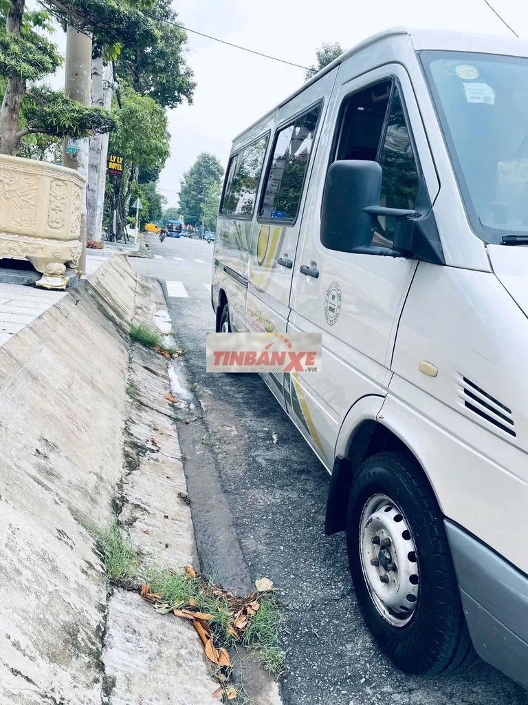 Mercedes Sprinter 2012 Bạc 5 chỗ