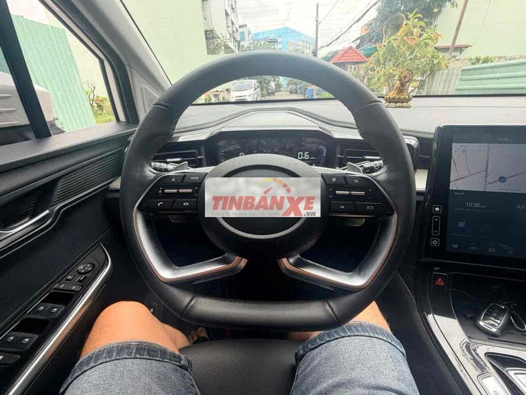 Hyundai Custin 1.5AT 2023 Trắng Tự động 61000 km