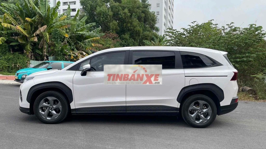 Hyundai Custin 1.5 Tiêu Chuẩn 2024 Trắng 29.000 km