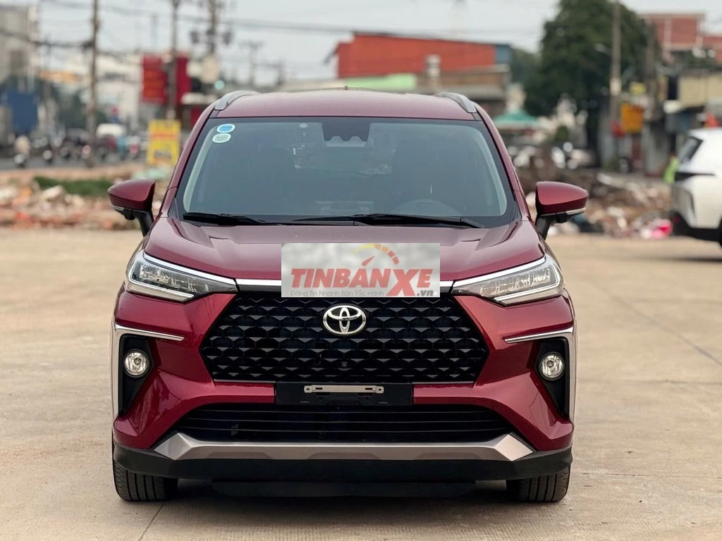 Toyota Veloz TOP 2023 Đỏ 27000 km