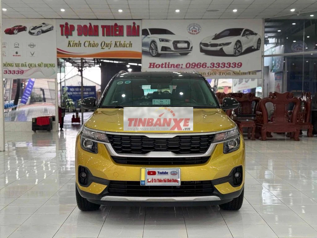 KIA Seltos Deluxe 1.4AT 2021 Vàng 33.000 km