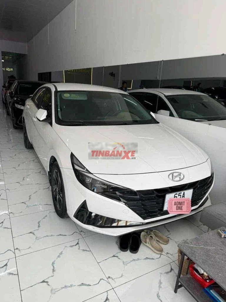 Hyundai Elantra 2023 Đặc biệt Trắng 34391 km