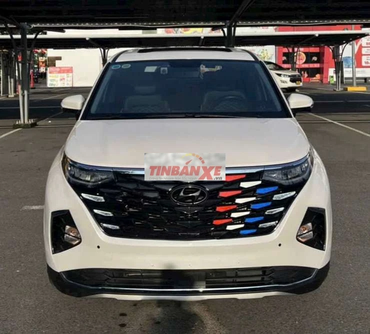 Hyundai Custin 1.5 Turbo Đặc Biệt 2024 Trắng 7 chỗ