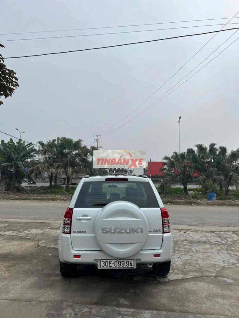 Suzuki Grand Vitara 2016 Trắng 120.000 km