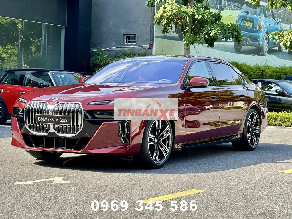 BMW 7 Series 735i Msport 2025 Đỏ
