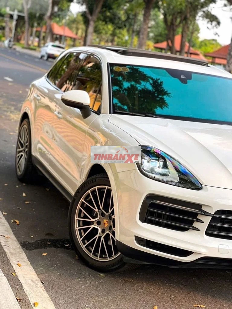 Porsche Cayenne Platinum 2022 Trắng 35.000 km