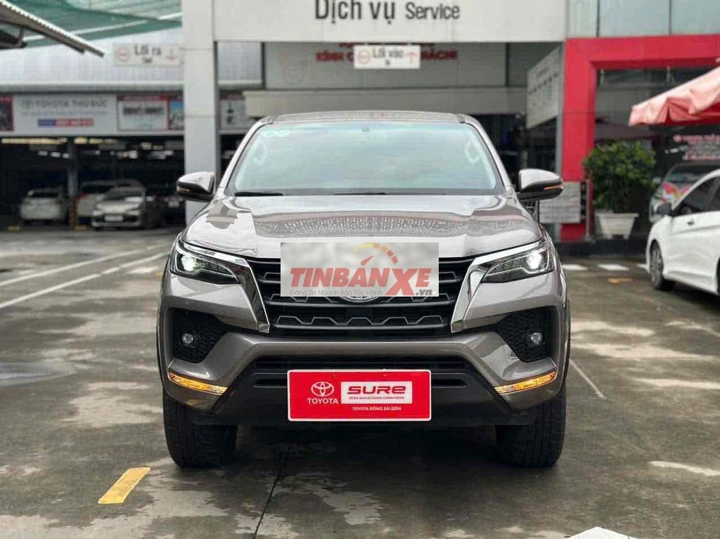 Fortuner 2024 2.4AT dầu, t/động (giảm từ 15tr)