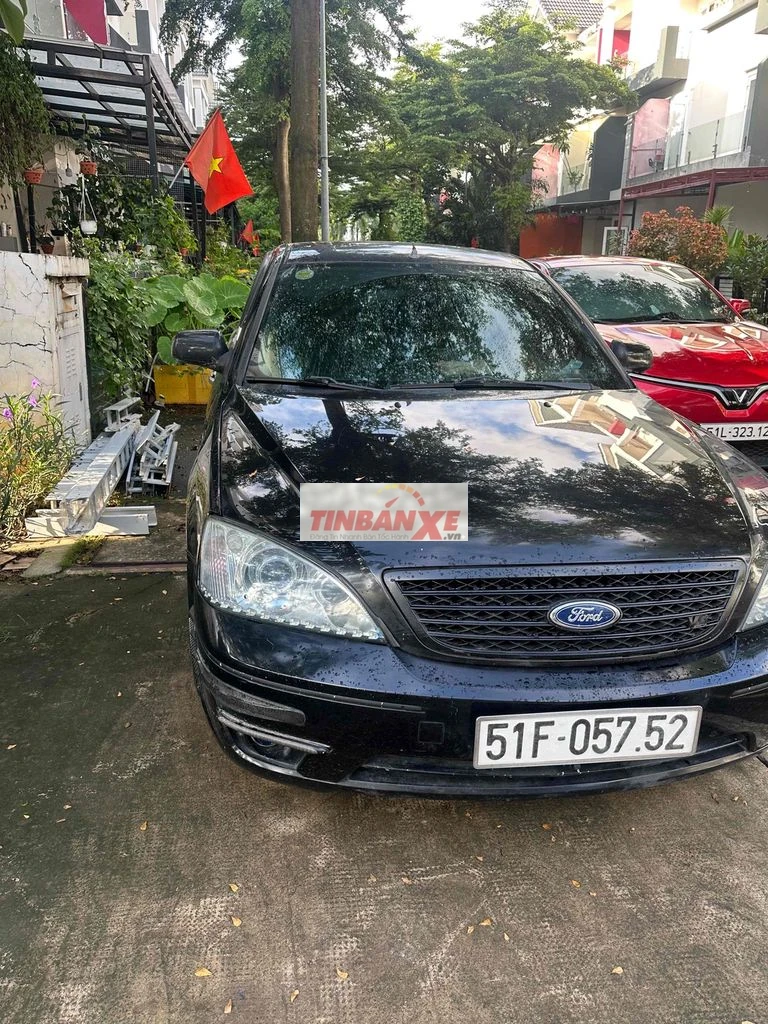 Ford Mondeo 2.5 V6 2004 Đen