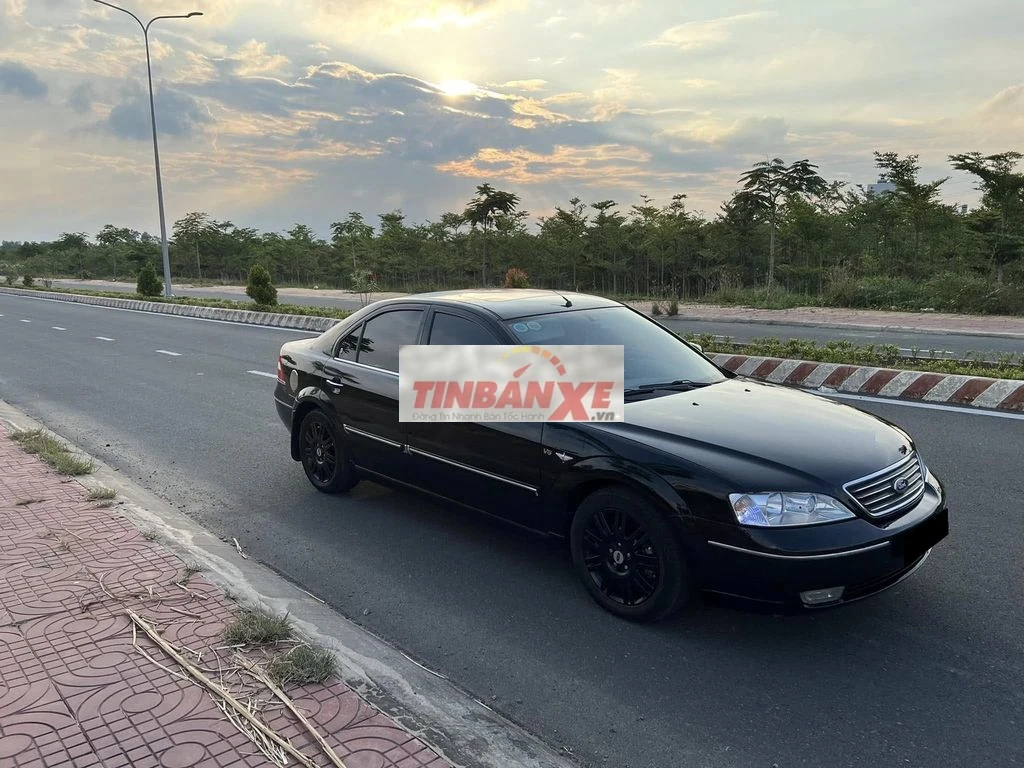 Ford Mondeo 2004 số tự động màu đen