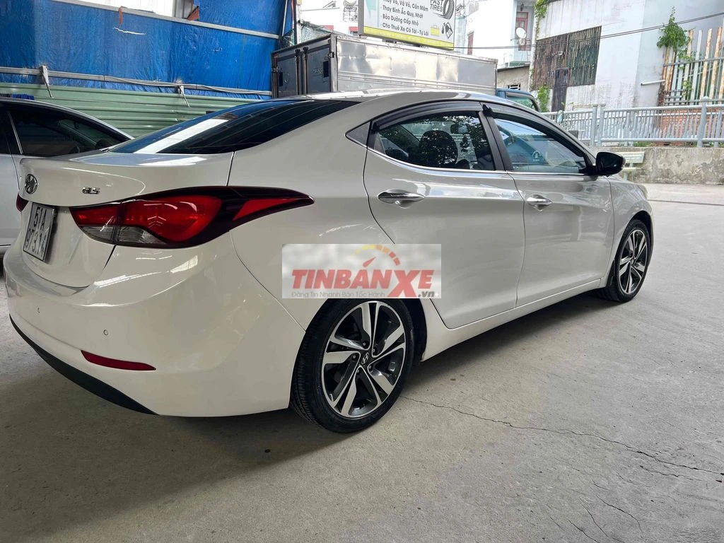 Hyundai Elantra 2014 Trắng 250.000km