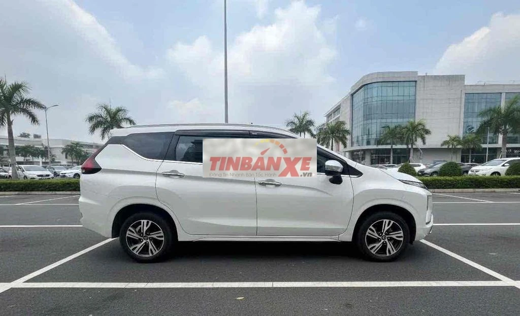 Mitsubishi Xpander 1.5 AT 2020 Trắng Tự động