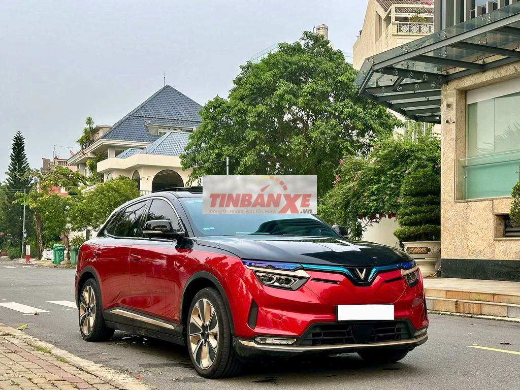 Vinfast VF8 plus 2024 pin mua sạc kgh xe gia đình