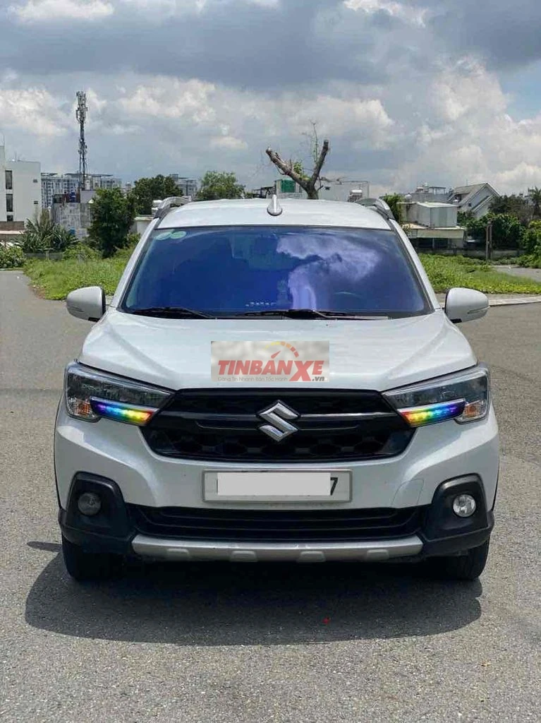 Suzuki XL7 Hybrid 2024 loanh quoanh hơn 4đ5 tý