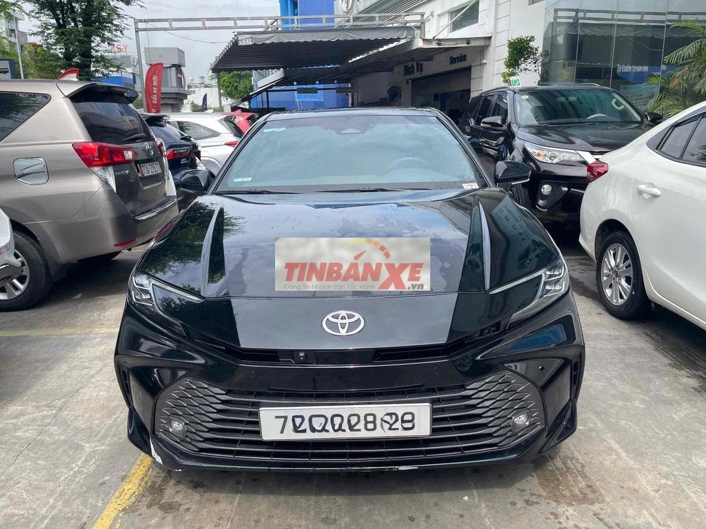 Toyota Camry 2.5HEV-MiD 2025 Đen 36.000 km
