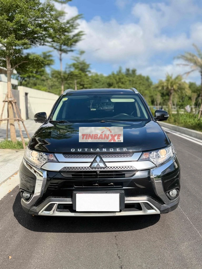 Mitsubishi Outlander 2.0 CVT 2021 Đen 62000 km