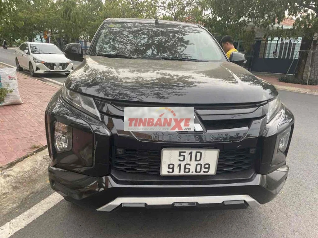 Mitsubishi Triton 2022 Full Tự động Đen 6400 km