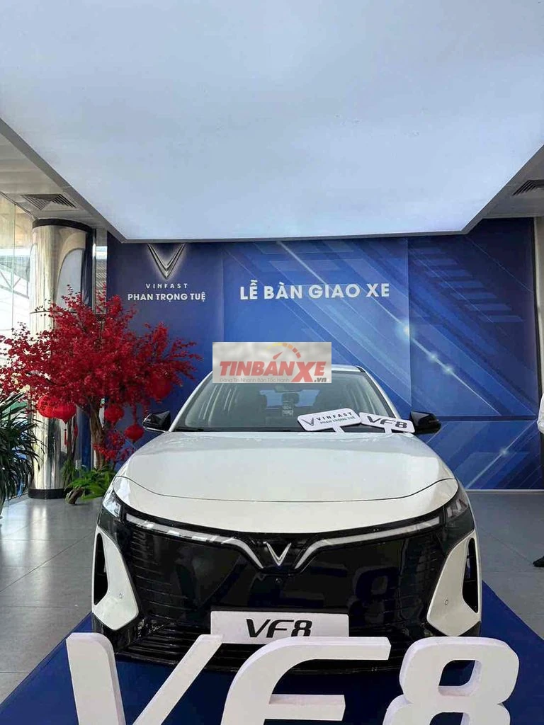 Xe điện VinFast VF8 All New giao ngay giá tốt