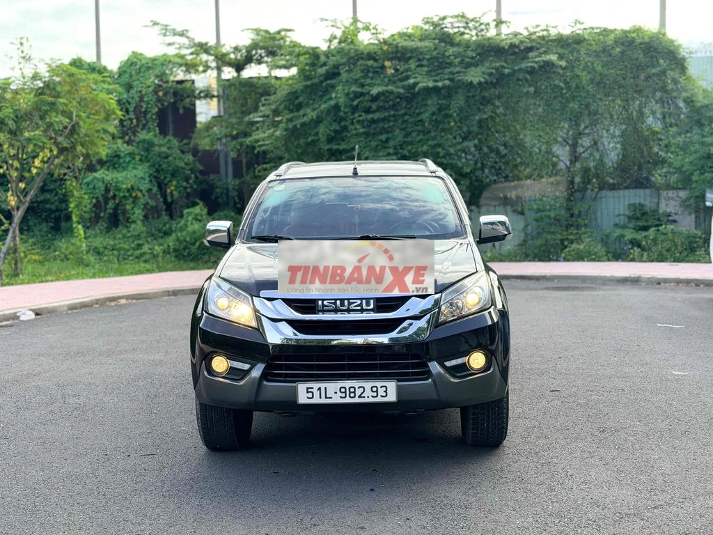 Isuzu mux 3.0 full option 2017 bảo hành 1 năm