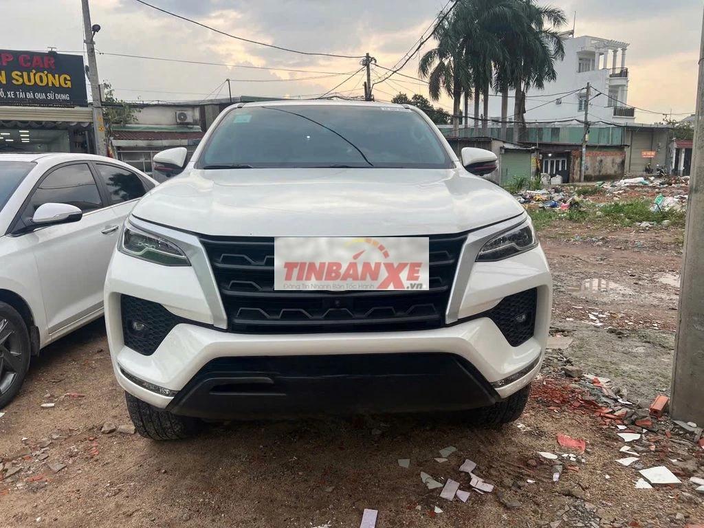Toyota Fortuner 2022 Số sàn Trắng 90000 km