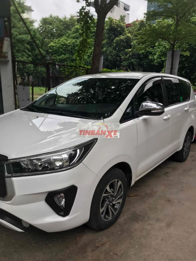 Toyota Innova E 2022 chính chủ cực mới