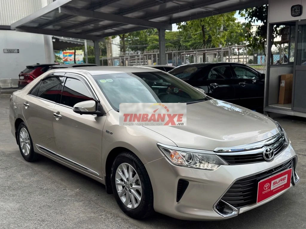 Camry 2.0E 2015 - Lướt 31.000 Km - 1 chủ