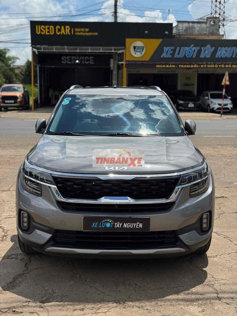Kia Seltos 1.6 Premium 2023 Xám 51.000km