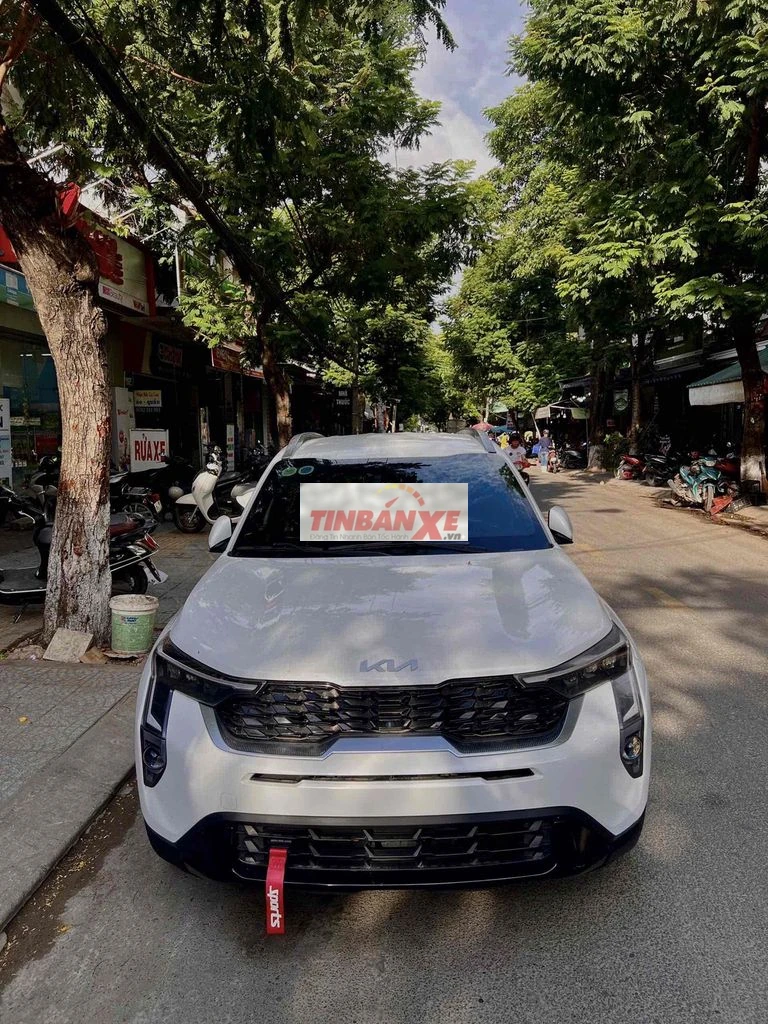 Kia Sonet Luxury 2024 Trắng