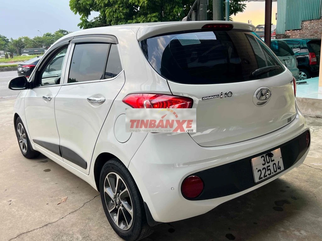 Hyundai Grand i10 2017 Số tự động Trắng Nhập khẩu