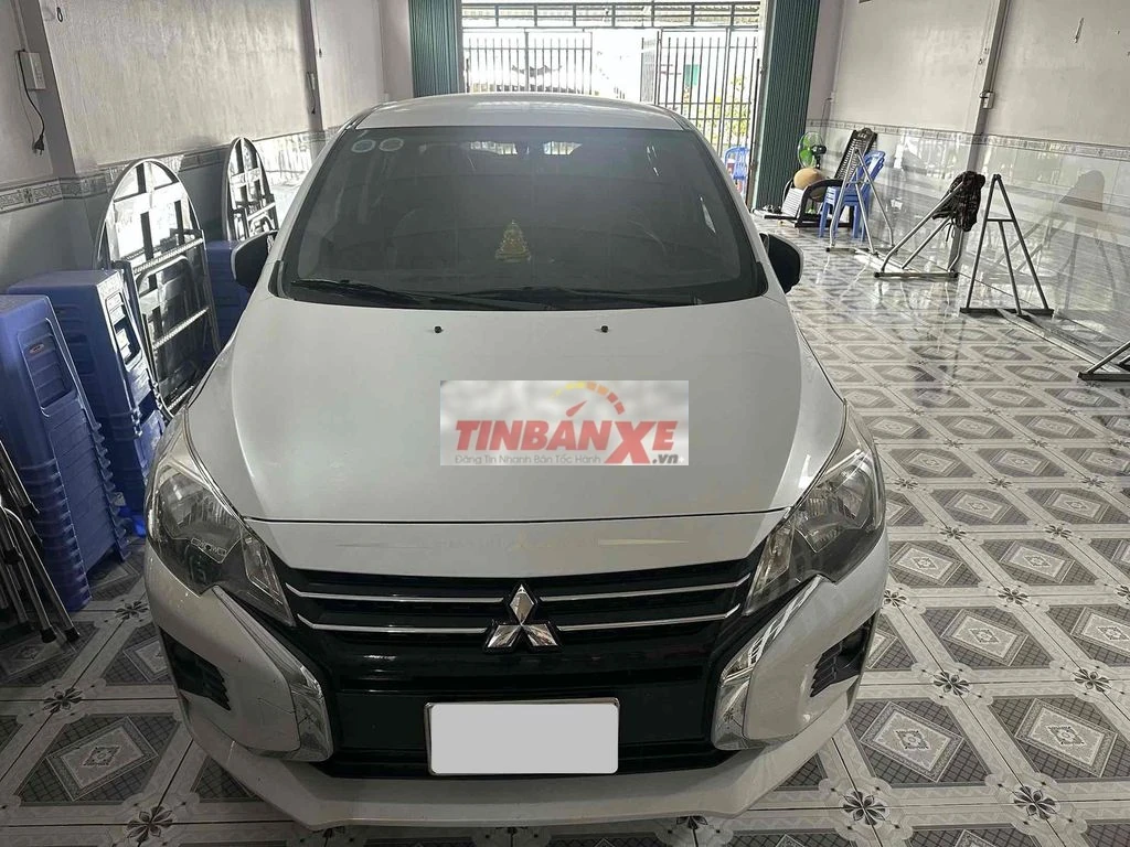 Mitsubishi Attrage 2020 Số sàn 64000 km Trắng