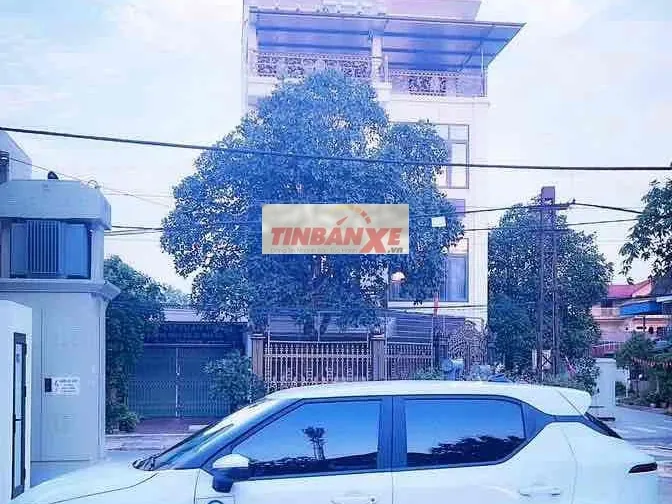 Xe điện VinFast VF 8 2025 Trắng 170.000 km